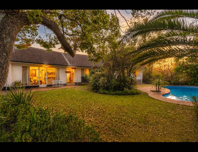 4 BEDROOM FREEHOLD FOR SALE IN BERARIO